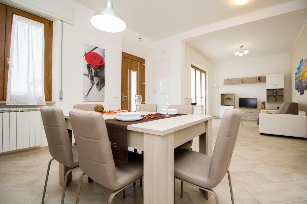 Innpisarentals - Charming Countryside Apartment Madonna dell'Acqua Ngoại thất bức ảnh
